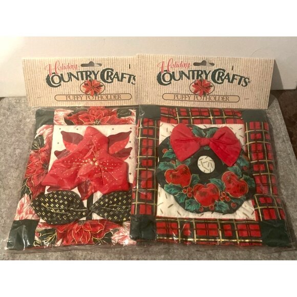 2 Vintage 3-D Christmas Pot Holders Still in Bag  #2384 - Picture 3 of 3